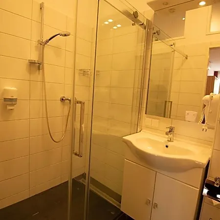 City Appartements Weiz 바이츠